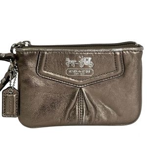 Coach Wristlet Leather Y2K VTG Zips Close Metallic Minimalist Neutral Mini Chic